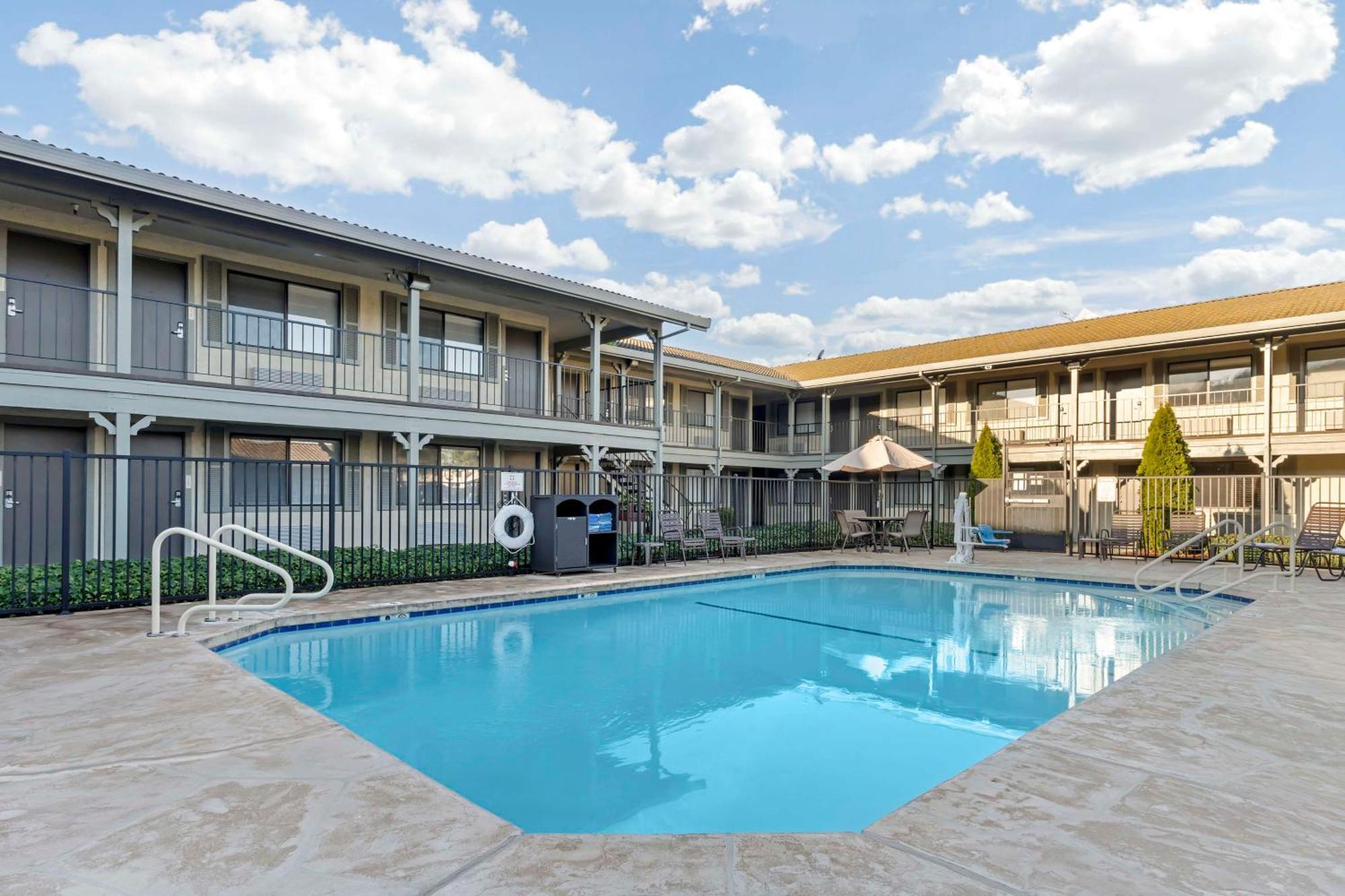 Best Western Cordelia Inn Εξωτερικό φωτογραφία
